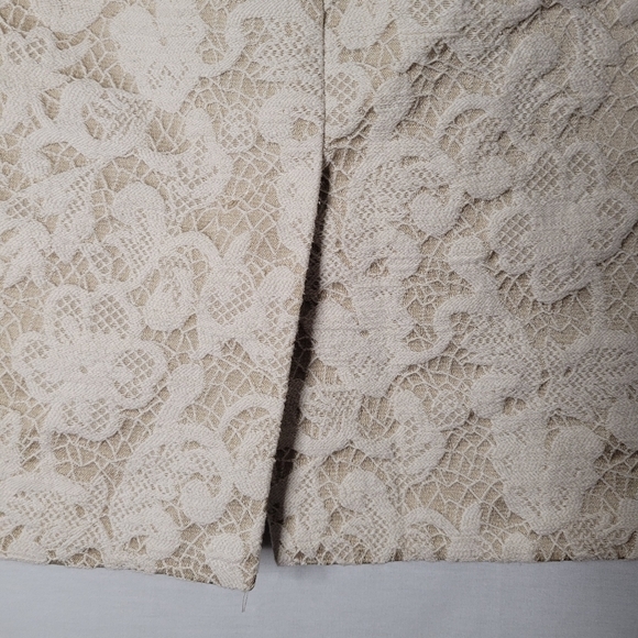 𝅺Cynthia Rowley Cream Lace Dressy Skirt. - Picture 5 of 11